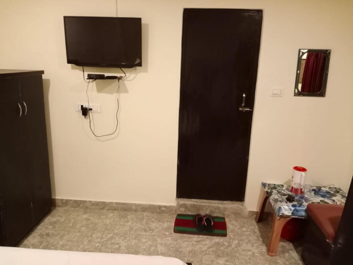 S S Hotel And Restaurant By Wb Economy Jaunpur Luaran gambar