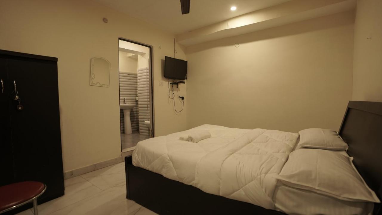S S Hotel And Restaurant By Wb Economy Jaunpur Luaran gambar